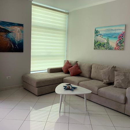 Pearl Seaview Apartment Вльора Екстер'єр фото
