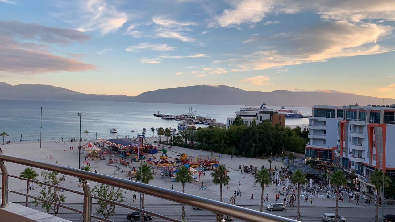 Pearl Seaview Apartment Вльора Екстер'єр фото